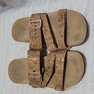 Vionic Women's Sandals Size 11 Tan
